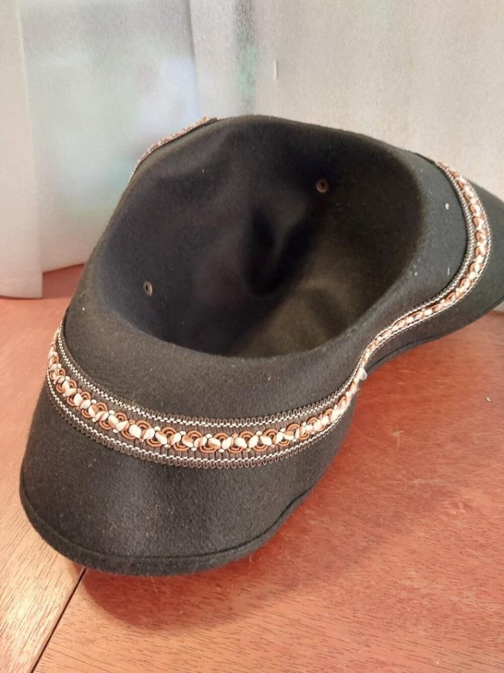 NEW ! Pirate HAt Tricorn W Feather Black - Picture 4 of 4